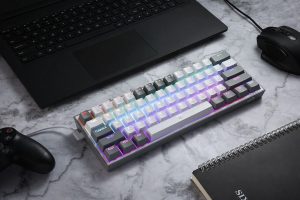 کیبورد گیمینگ مکانیکال ردراگون مدل K617 FIZZ با نورپردازی RGB و سوییچ قرمز