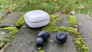 هدفون بلوتوثی سامسونگ مدل Galaxy Buds FE